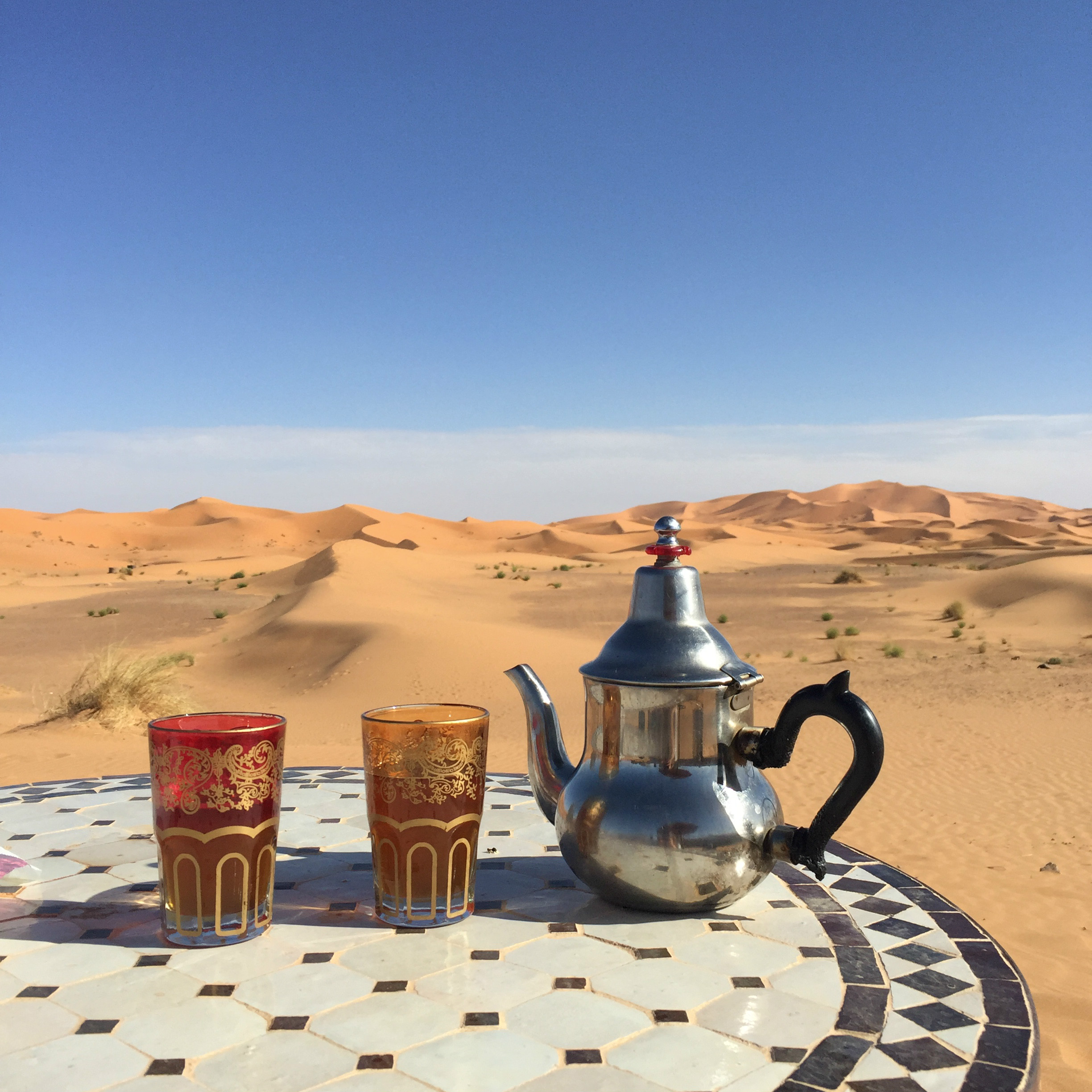 thé avec vue auberge dunes d'or Sahara blog Camille in Bordeaux