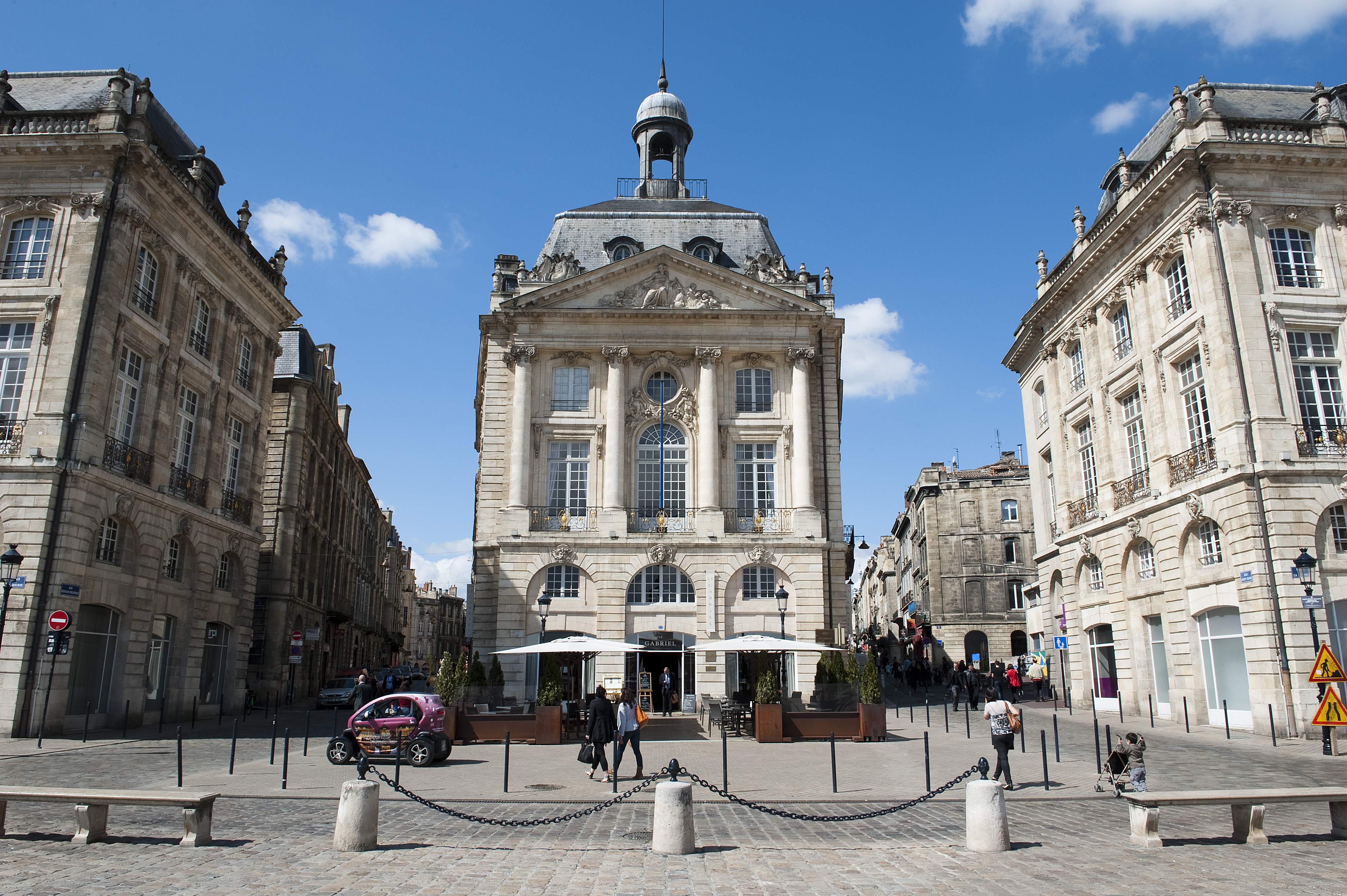 façade Le Gabriel Bordeaux - blog Camille In Bordeaux 