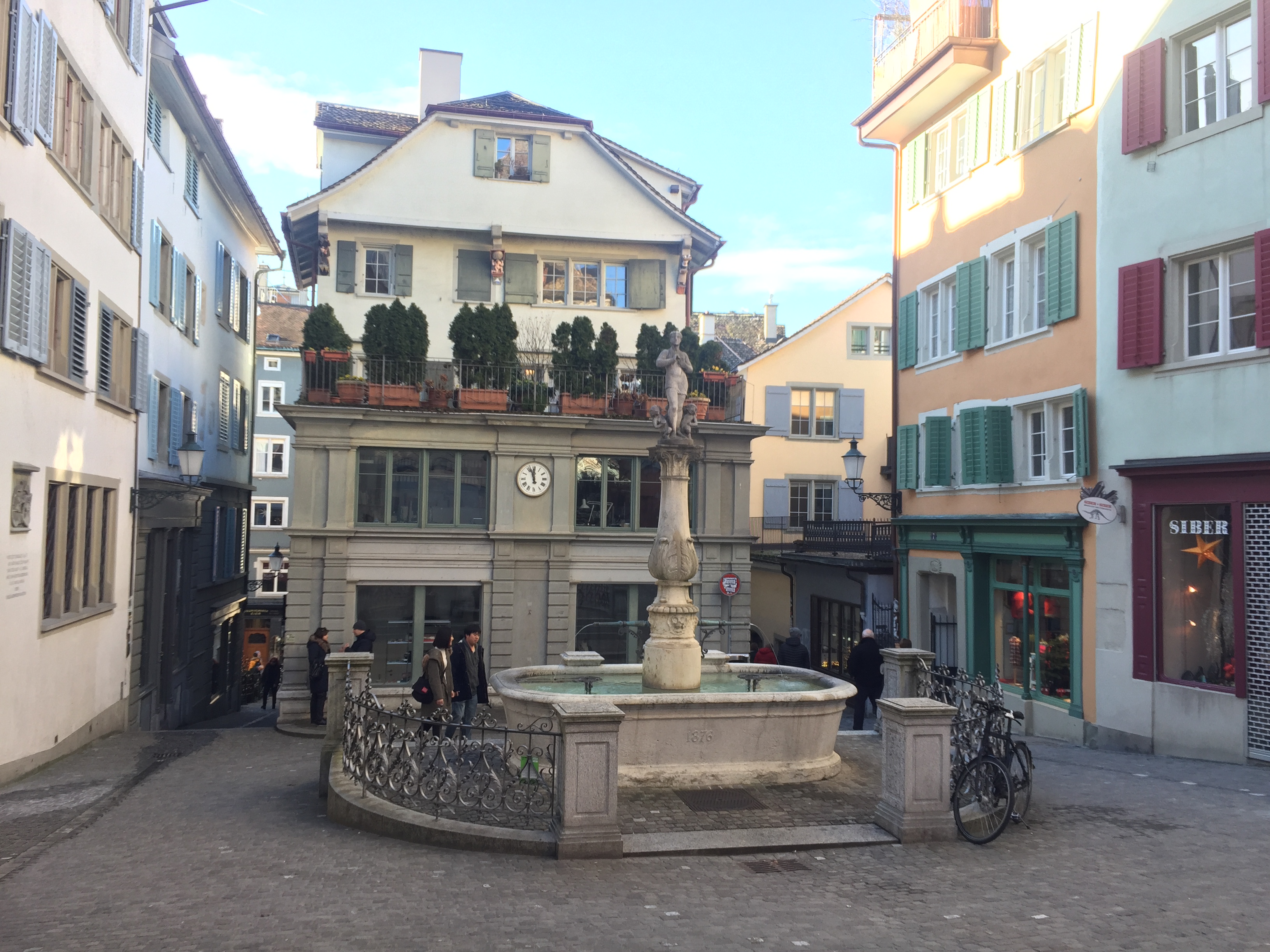 quartier niederdof Zurich Université - blog voyage Suisse